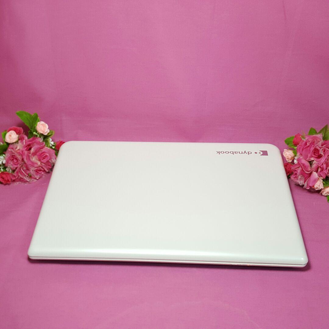 東芝✦ホワイト✦dynabook✦Wi-Fi✦カメラ✦新Win10✦メモリ4G