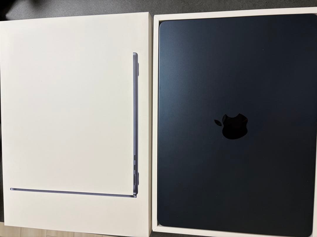 Apple MacBook ミッドナイト　本体