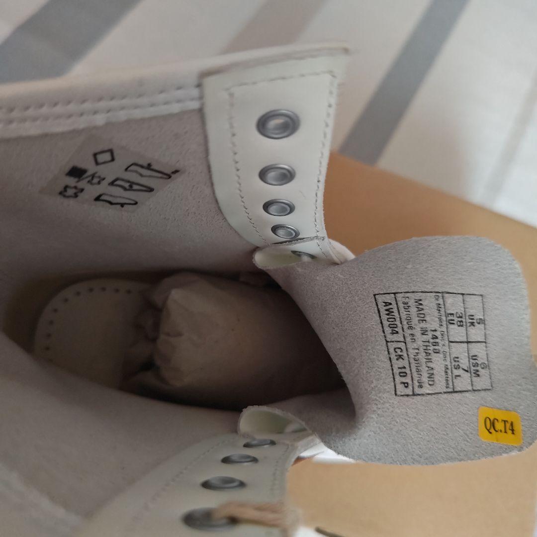 Dr. Martens 新品未使用 ホワイト ブーツ