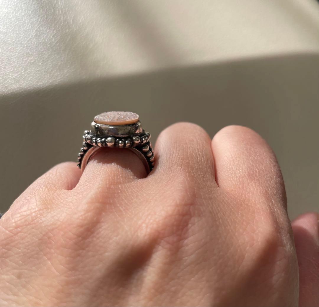 Stephen Dweck 彫りマザーオブパール 遊色が美しい存在感リング11号