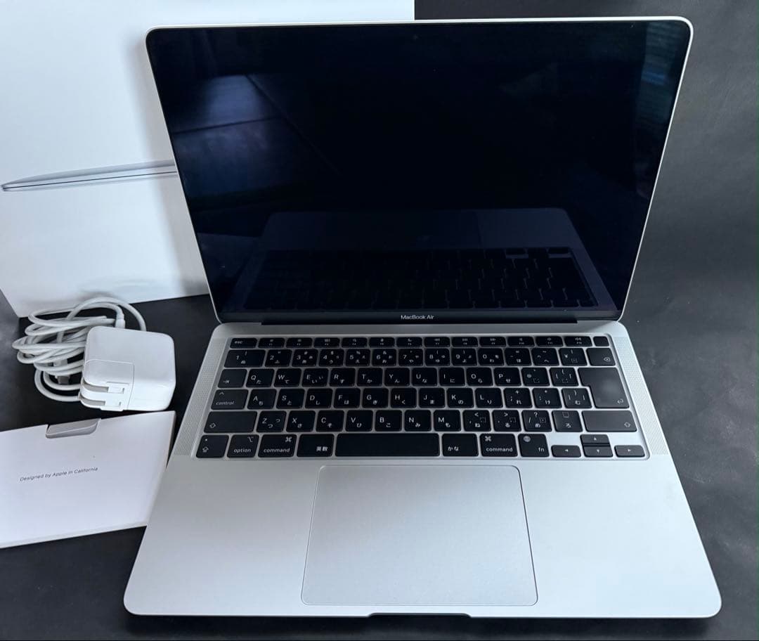 保証付！MacBook Air M1 2020/13.3/256GB/8GB