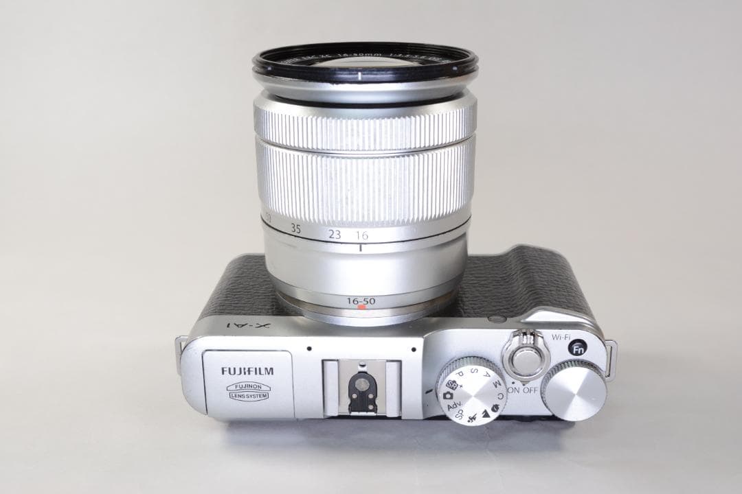 Fujifilm X-A1 ミラーレス一眼カメラ