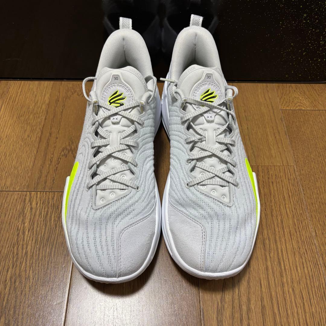 Curry 12 \"Gravity\" Special Box 【28.5cm】