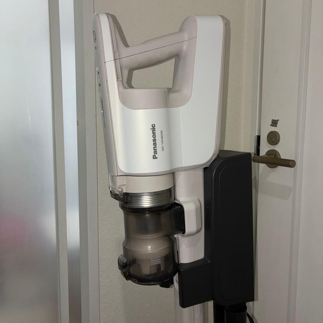 Panasonic コードレス掃除機 MC‐VKS8200 2020年製