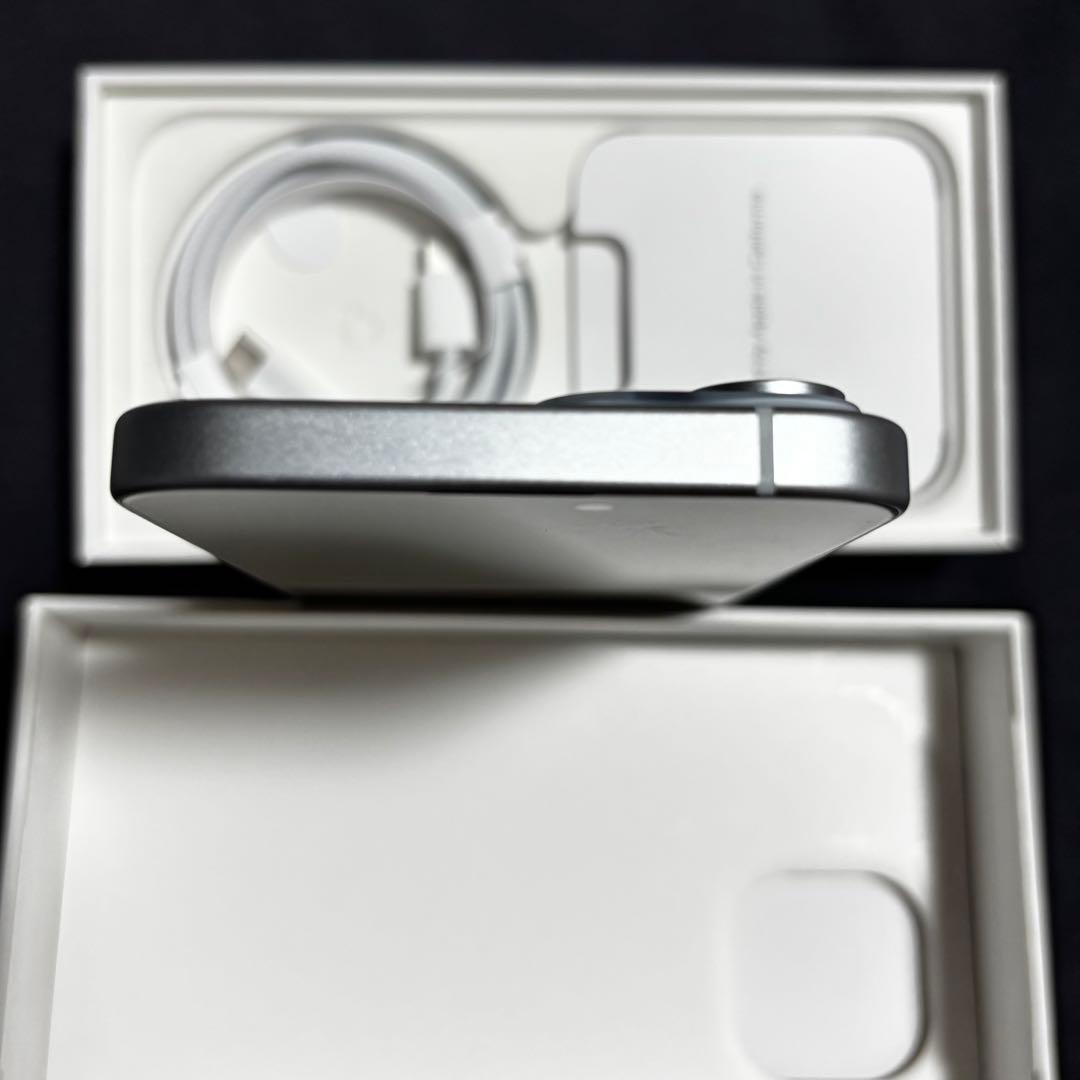 Apple iPhone15 128GB BLUE バッテリー99% 本体