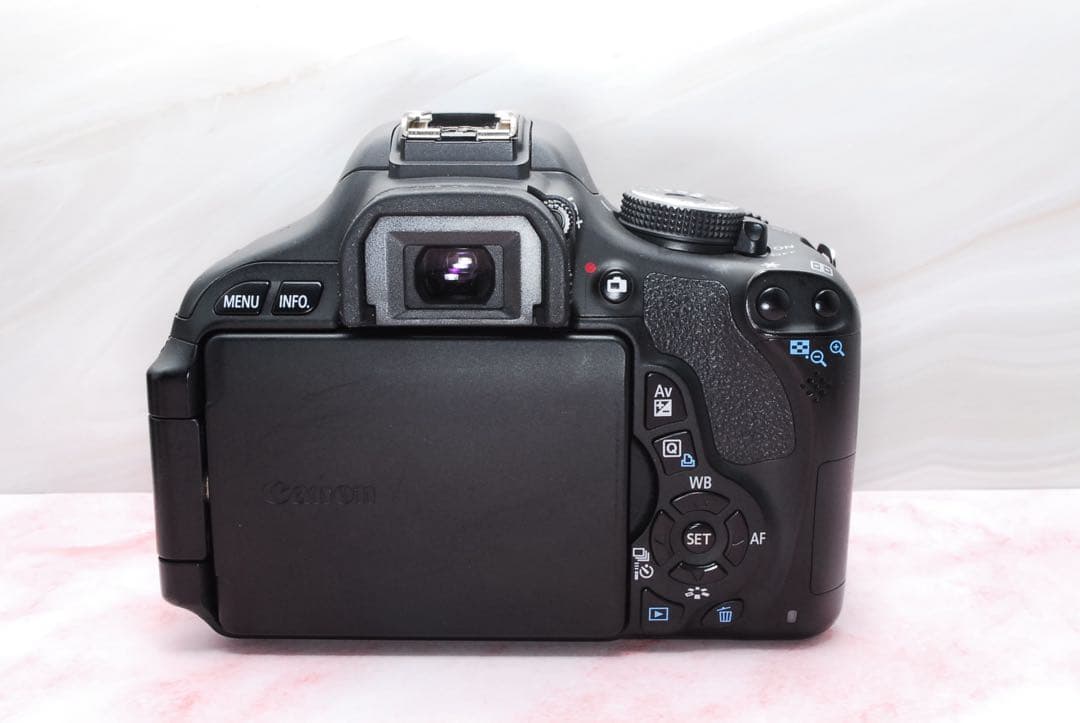 手ぶれ補正付き✨Canon EOS Kiss X5★一眼レフ★標準レンズ