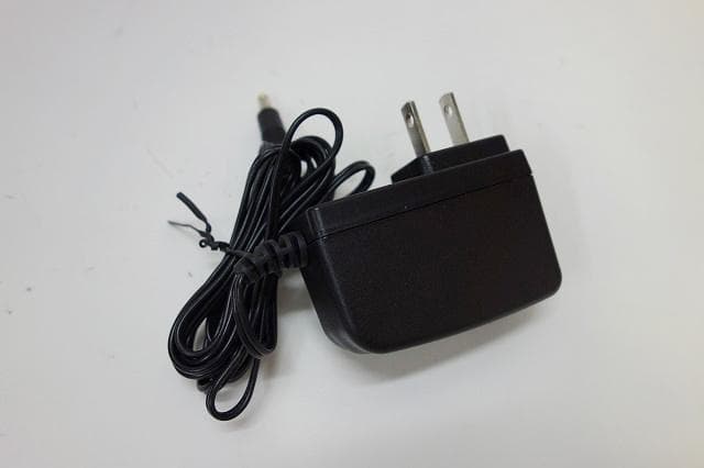 JVC ビデオカメラ GZ-HM177-S ACアダプター付 中古品 動作確認済