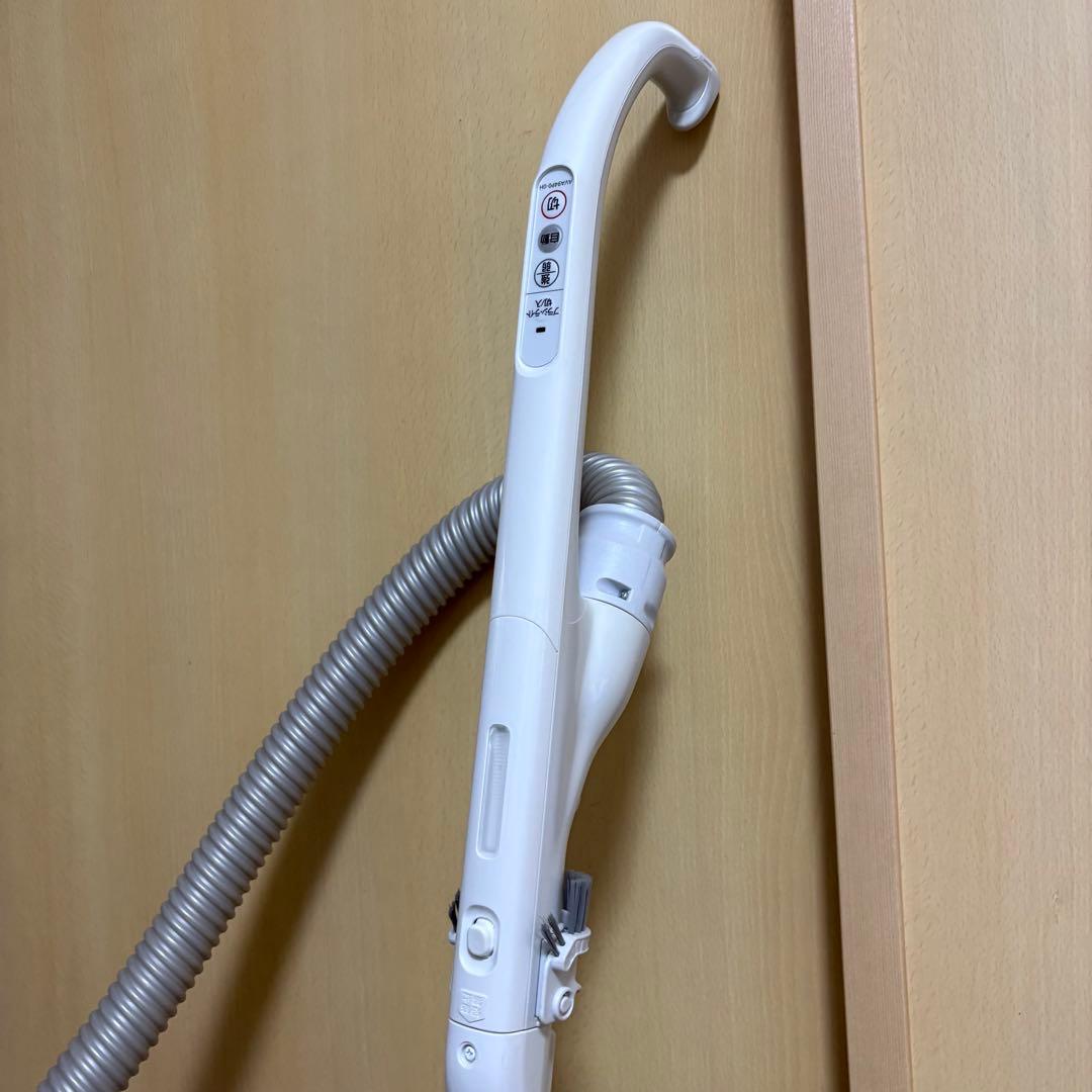 美品 Panasonicサイクロン掃除機MC-SR590K パナソニック