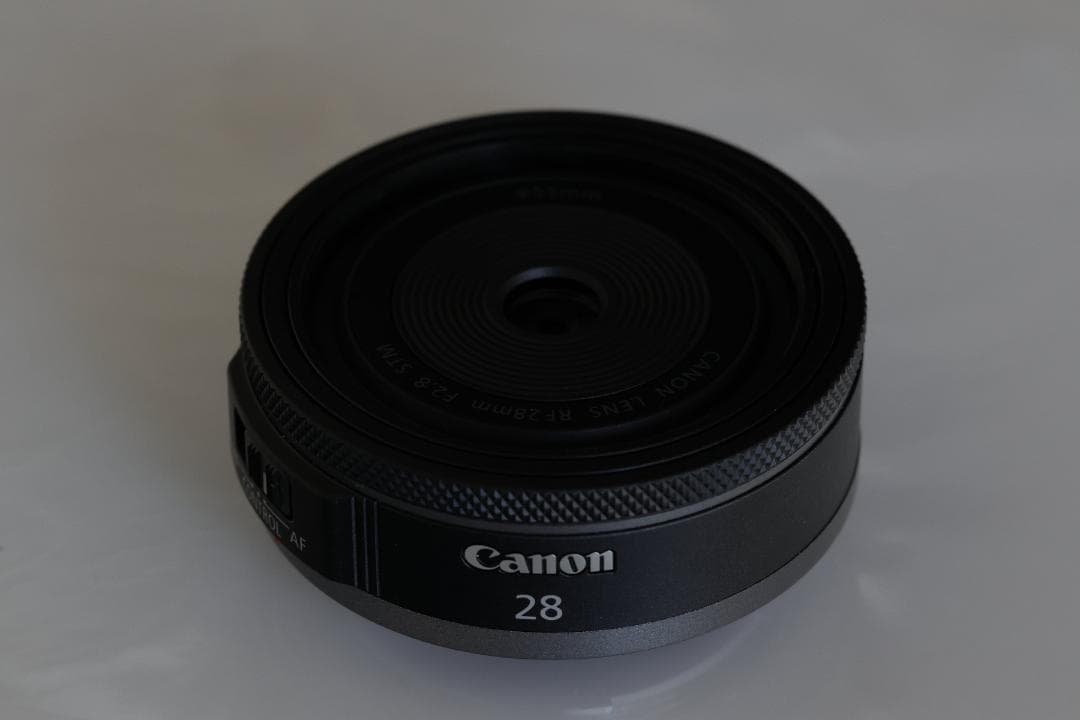 Canon RF 28mm F2.8 STM レンズ フード付き