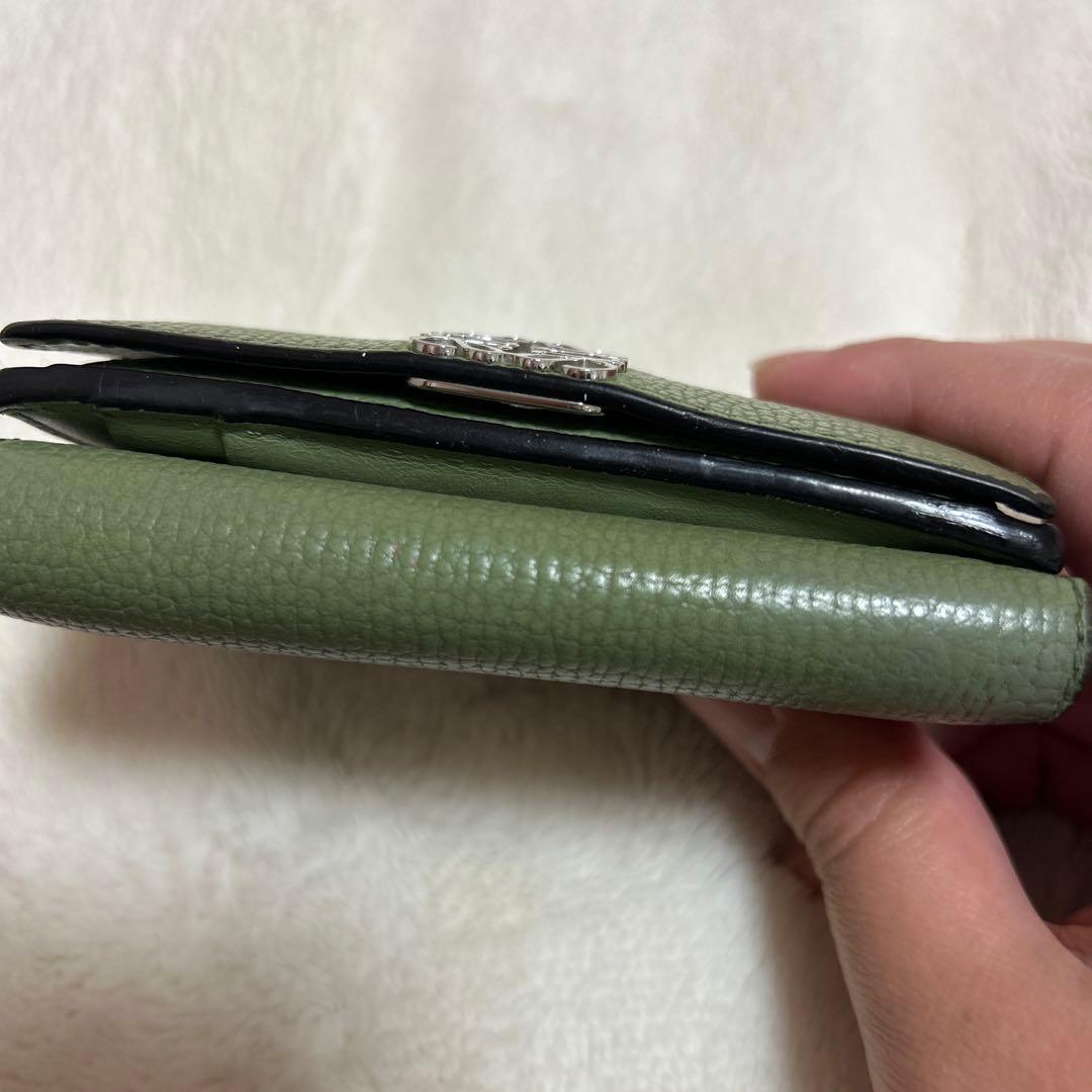 オリーブグリーン 三つ折り財布 レザー