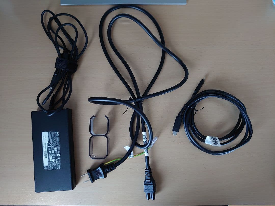 HP U28 4K HDRモニター