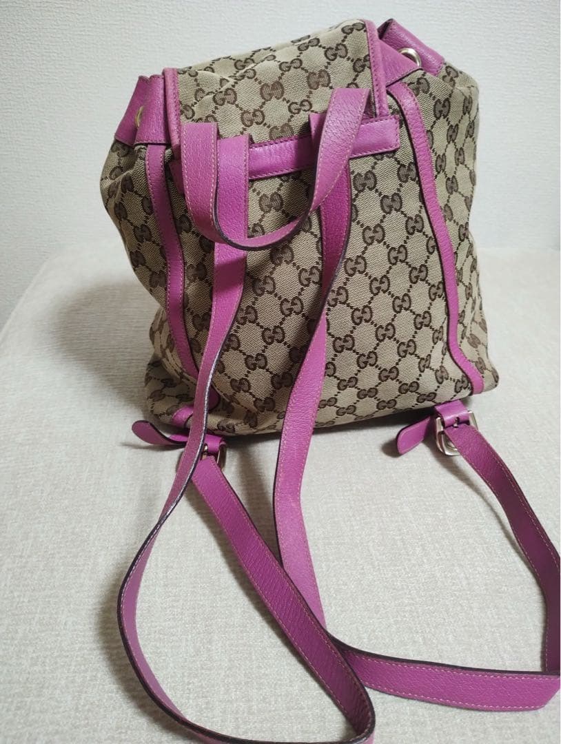あ*み様 Gucci ロゴ柄 リュック ベージュ/ピンク