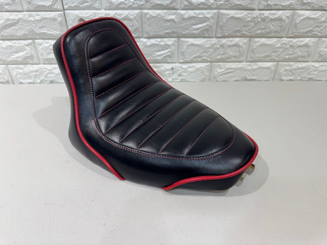 ソフテイル　タックロール　ソロシート　evo ツインカム　TC88 FLST