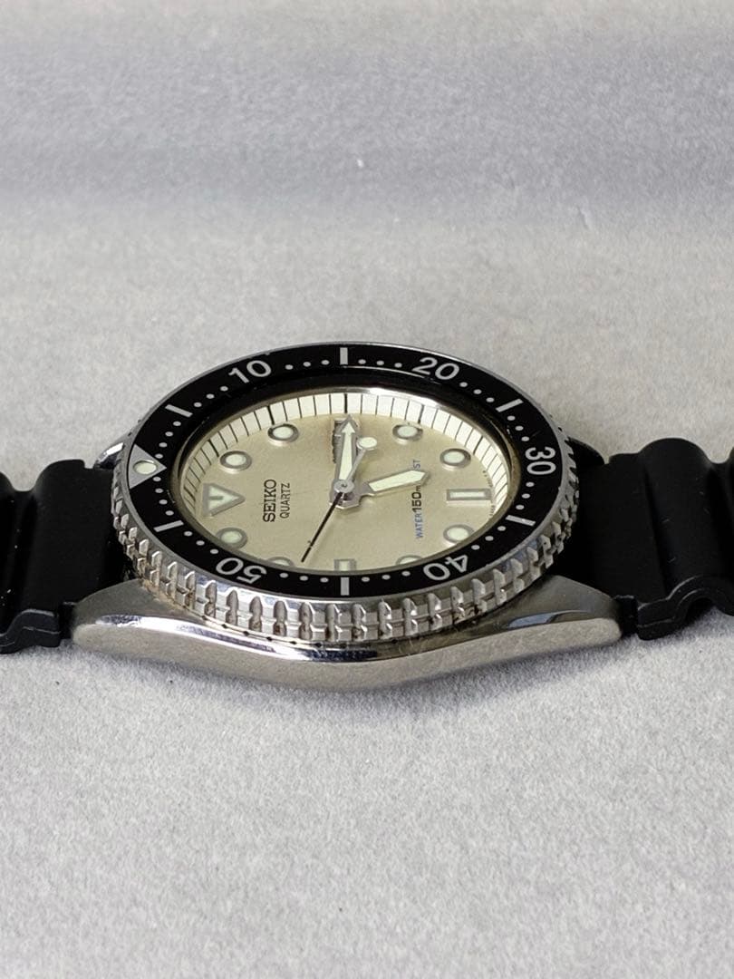 希少 SEIKO ダイバー ホワイト文字盤 6458-600B ベルト・電池新品