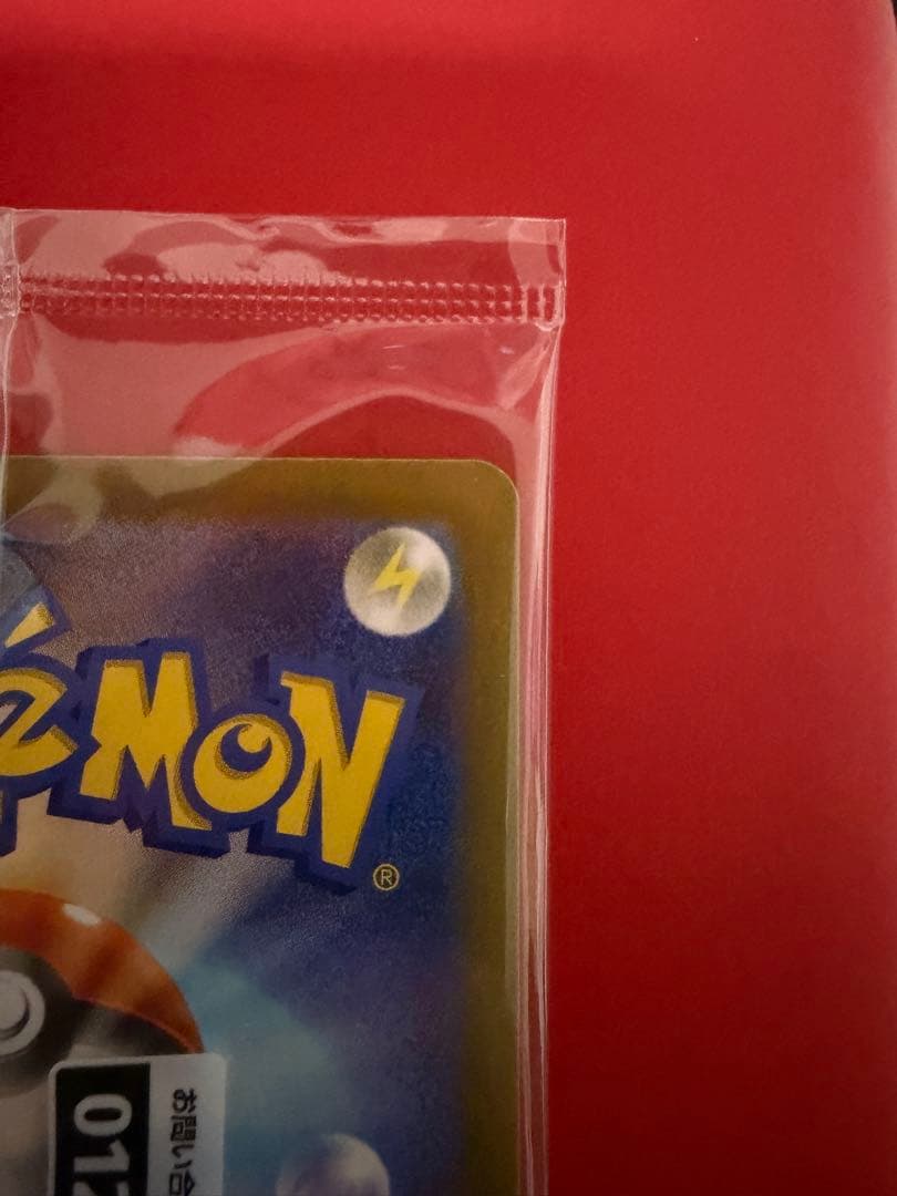 ポケモンカード　プロモ　名探偵ピカチュウ