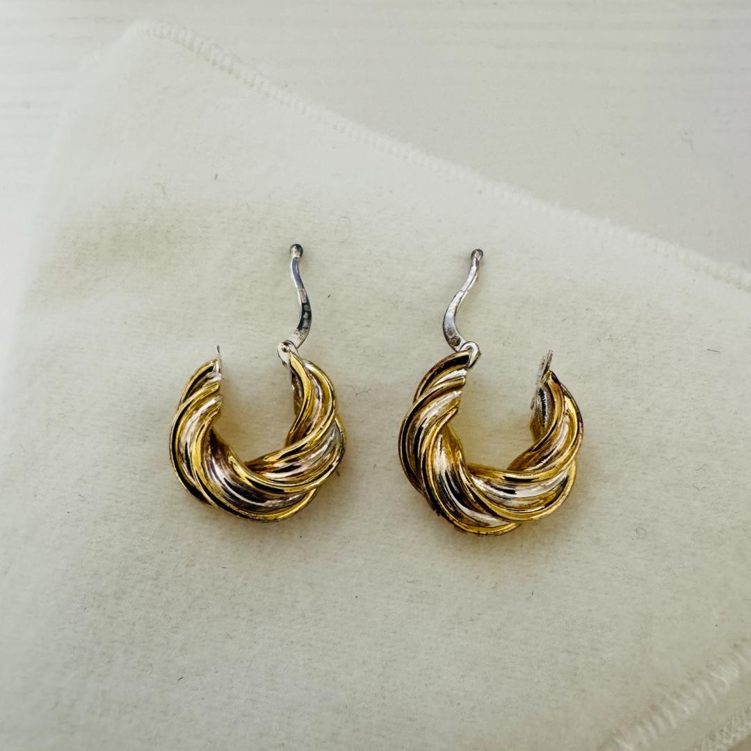 【箱付】BOTTEGA VENETA フープ　ピアス　ツイスト　Ag925