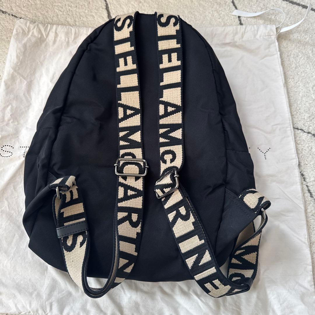 ステラマッカートニー ロゴストラップバックパック　リュック
