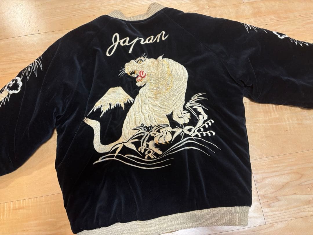 黒 ベルベット スカジャン ライオン ドラゴン刺繍