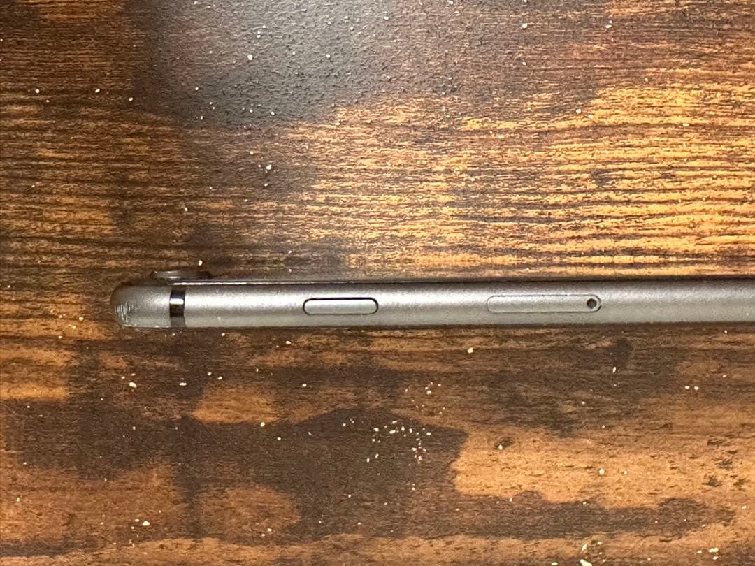 iPhone 8Plus スペースグレイ 256 GB 本体 au