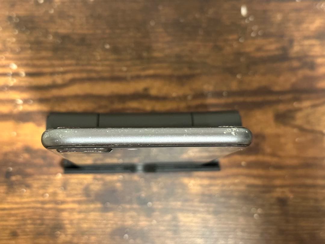 iPhone 8Plus スペースグレイ 256 GB 本体 au