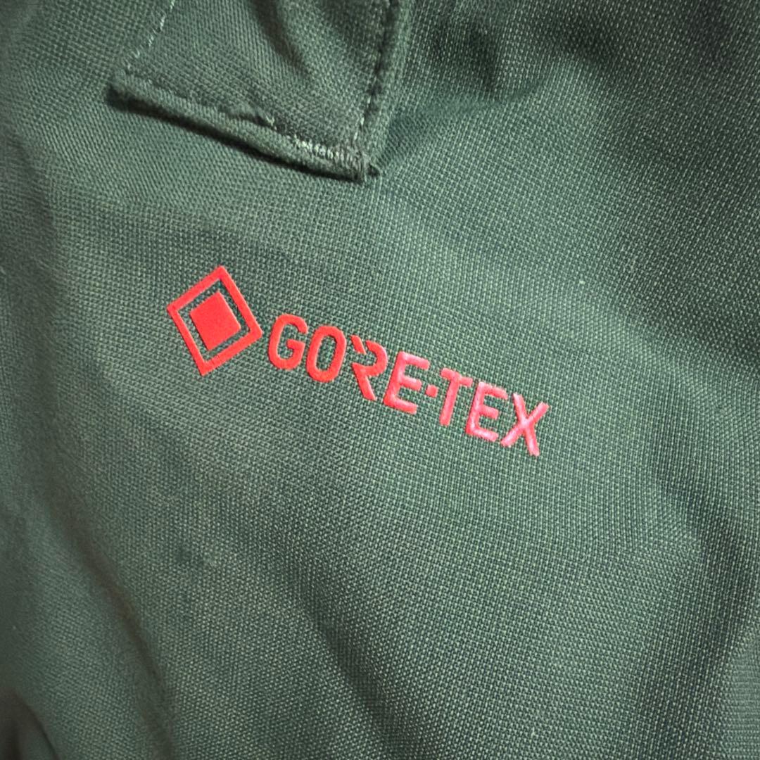 シーズン前最終値下げ中　VOLCOM 22-23 GORE-TEX スノボウェア