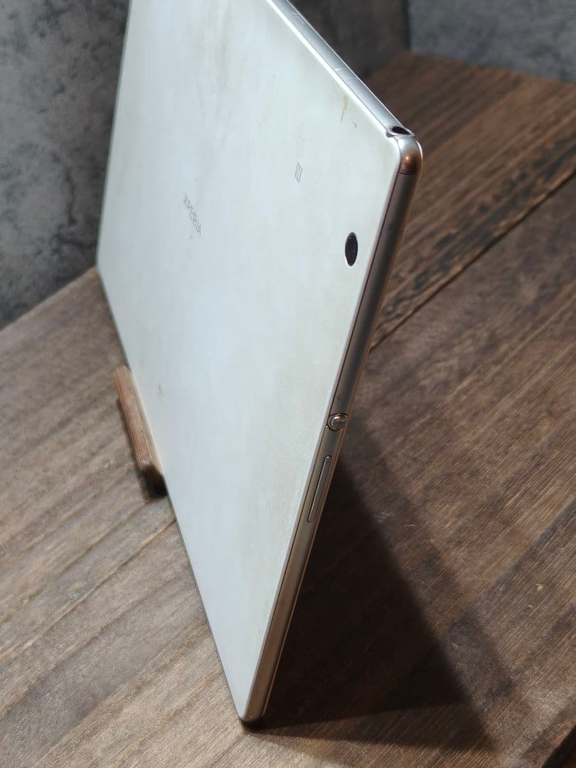 XperiaZ4 Tablet SOT31 32GB Android タブレット