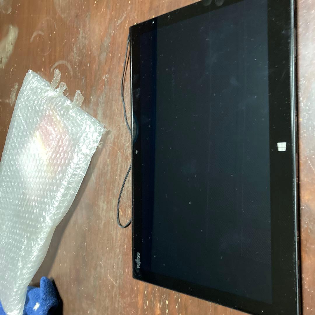 未使用品FujitsuWindowsタブレット本体整備品offceシリアル付き