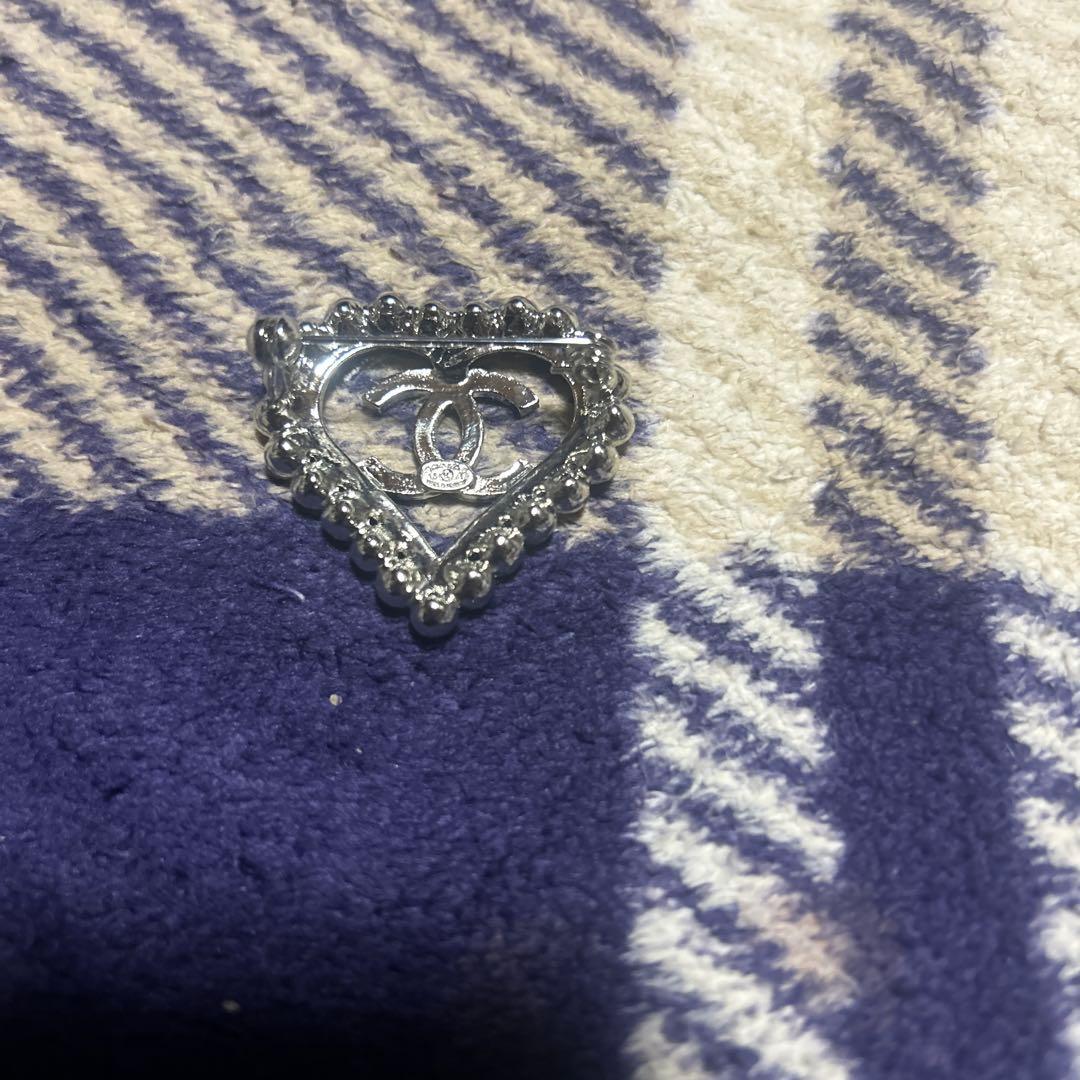 CHANELビンテージブローチ美品2点