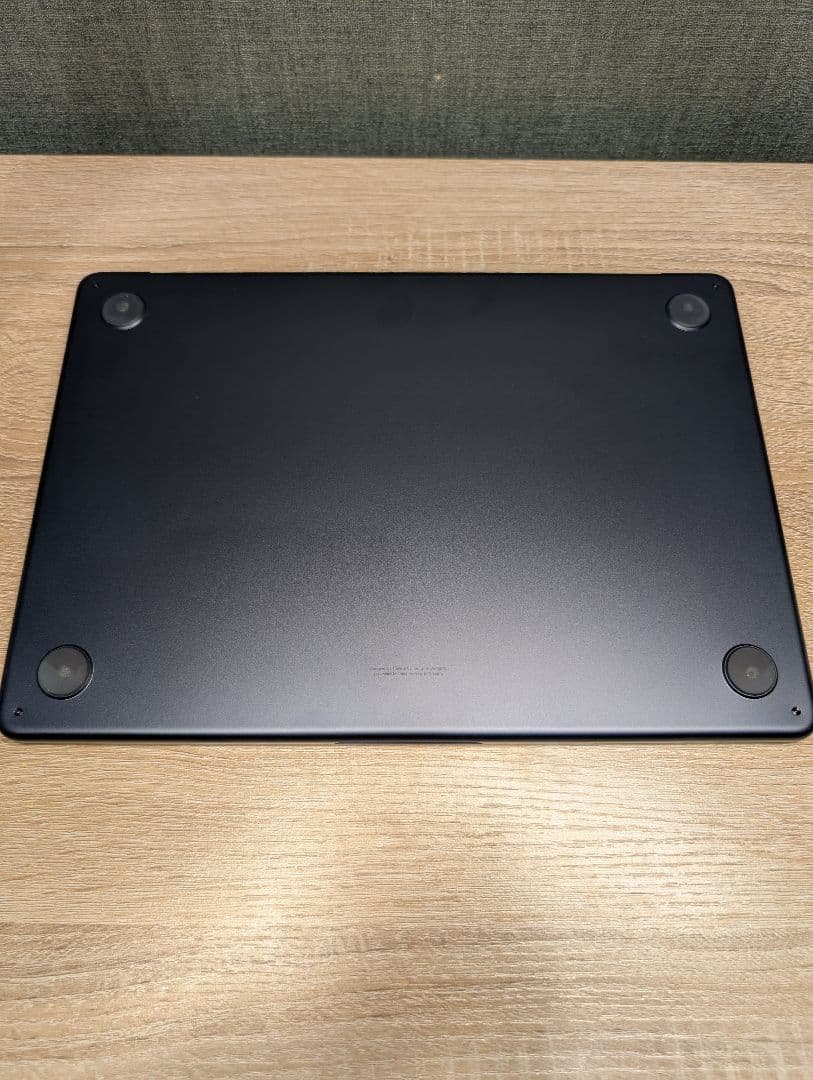 Apple MacBook Air M3 8GB 256GB 画面割れ