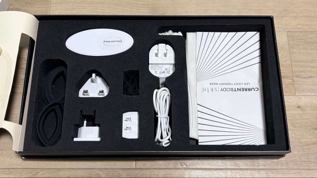 CURRENTBODY skin LED ライトセラピーマスク