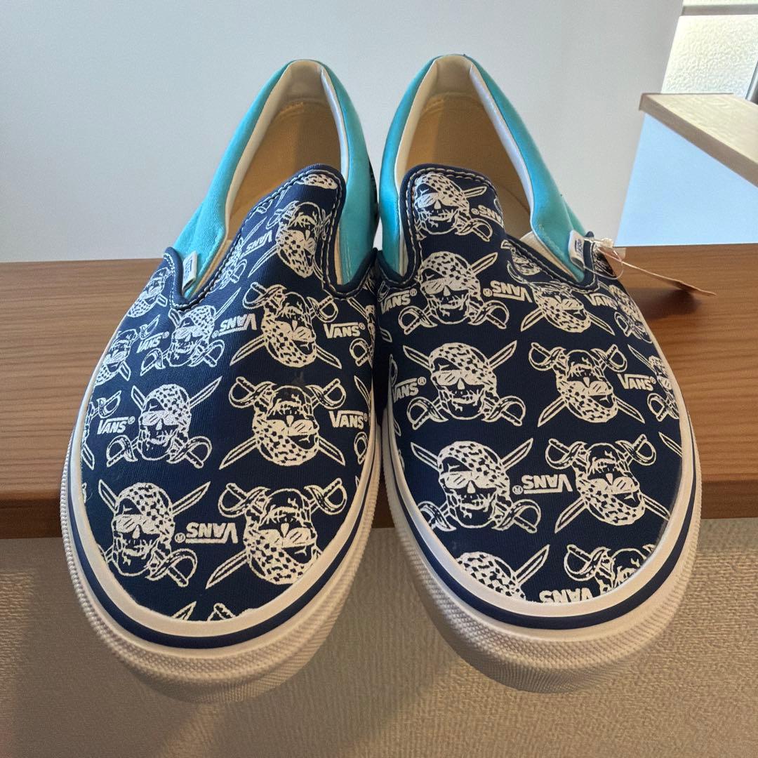 靴 VANS SLIP ON PIRATES