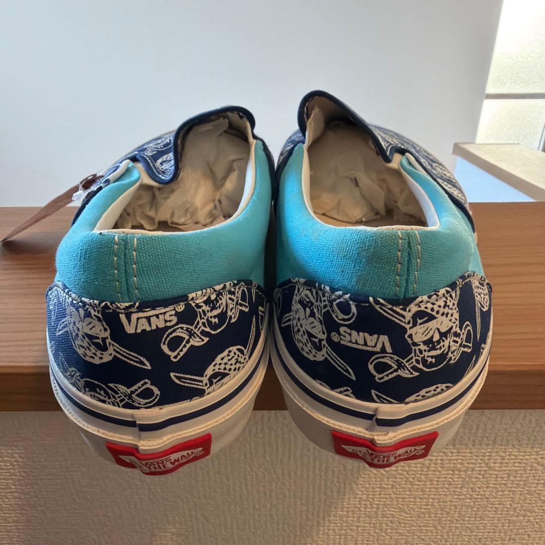 靴 VANS SLIP ON PIRATES