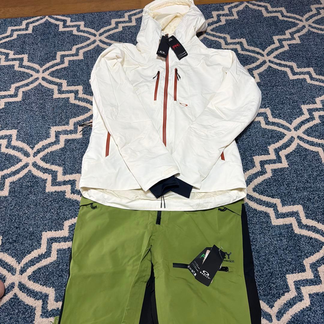 OAKLEY スノーボードウェア 上下セットグリーン/ブラック