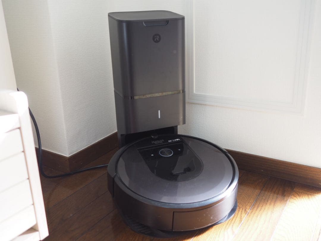 iRobot ルンバ i7+ (交換用パーツ、バーチャルウォール付き)