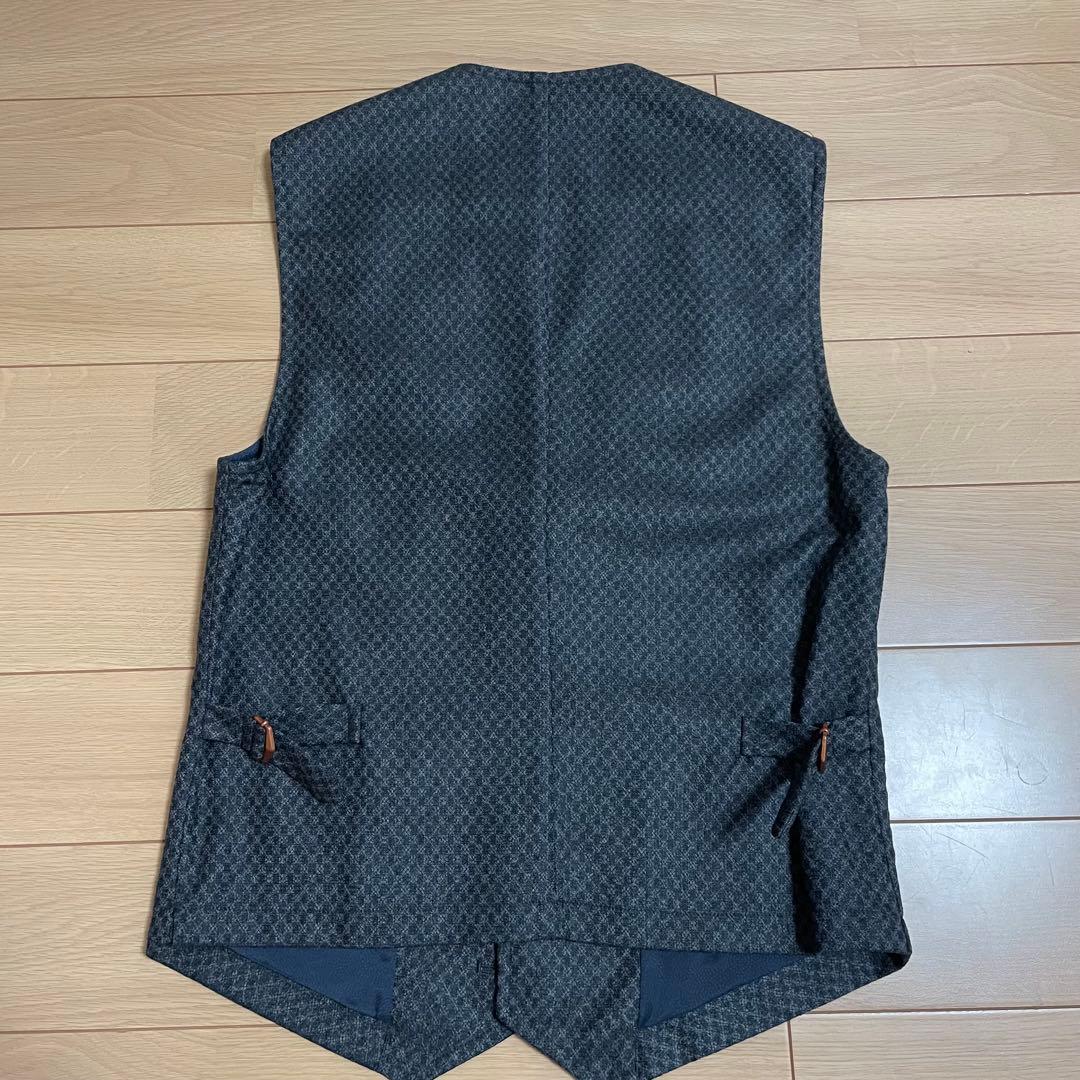 新品 半額以下 保管品 イタリア製 アルテア ウール ジレ