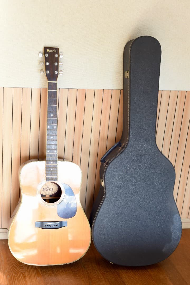 Morris　W-30　モーリスアコースティックギター　ケース付き