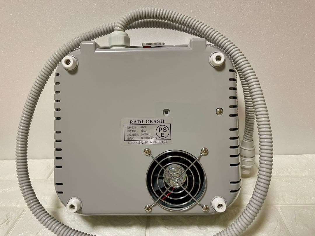 【最終価格】ラディクラッシュ 美容機器 RF 吸引 LED 88,800円