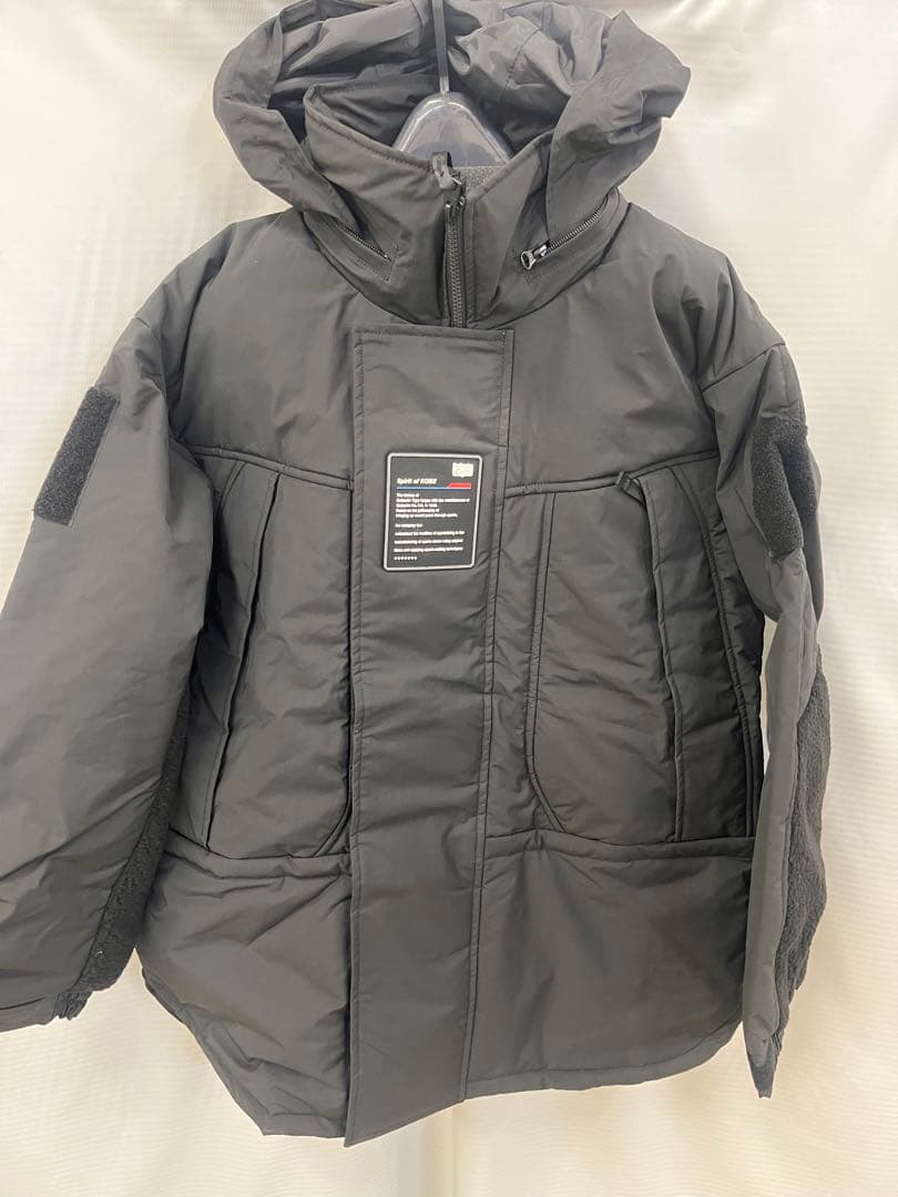 Onitsuka Tiger ブラックジャンパー　Mサイズ