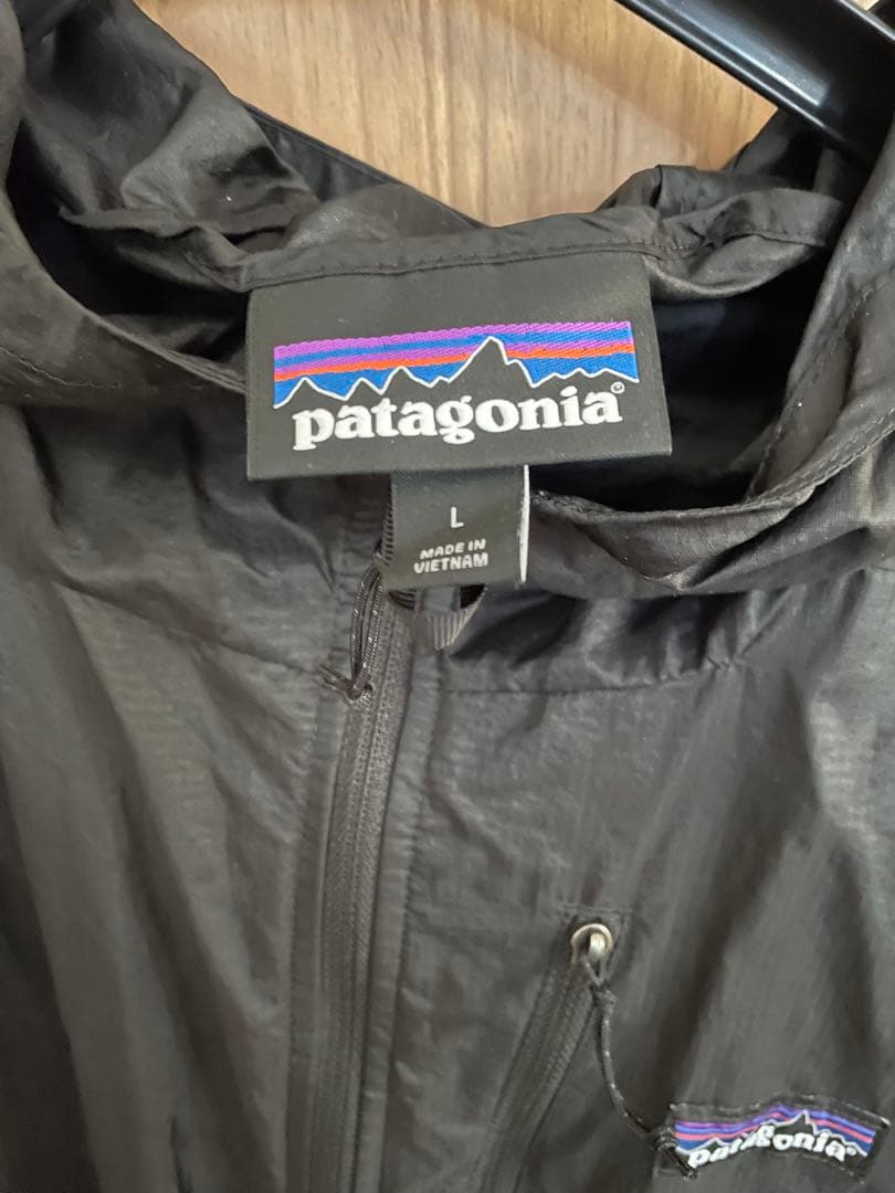 patagonia フーディニジャケットLサイズ