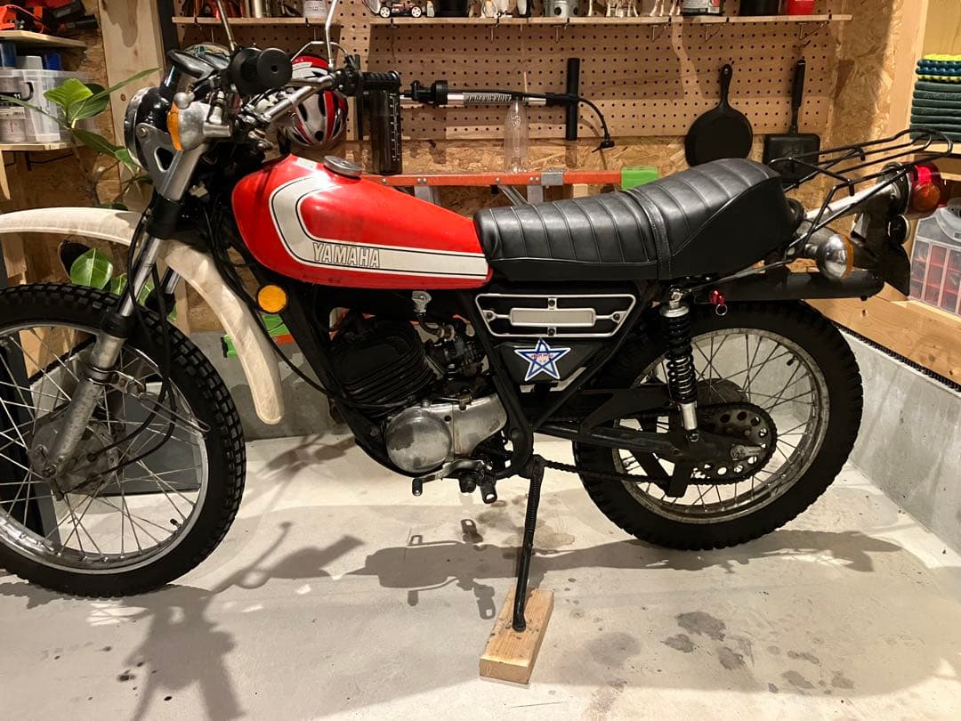 DT125 シート