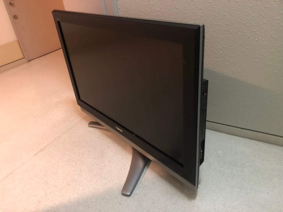 テレビ　東芝　TOSHIBA 37Z2000 送料込み