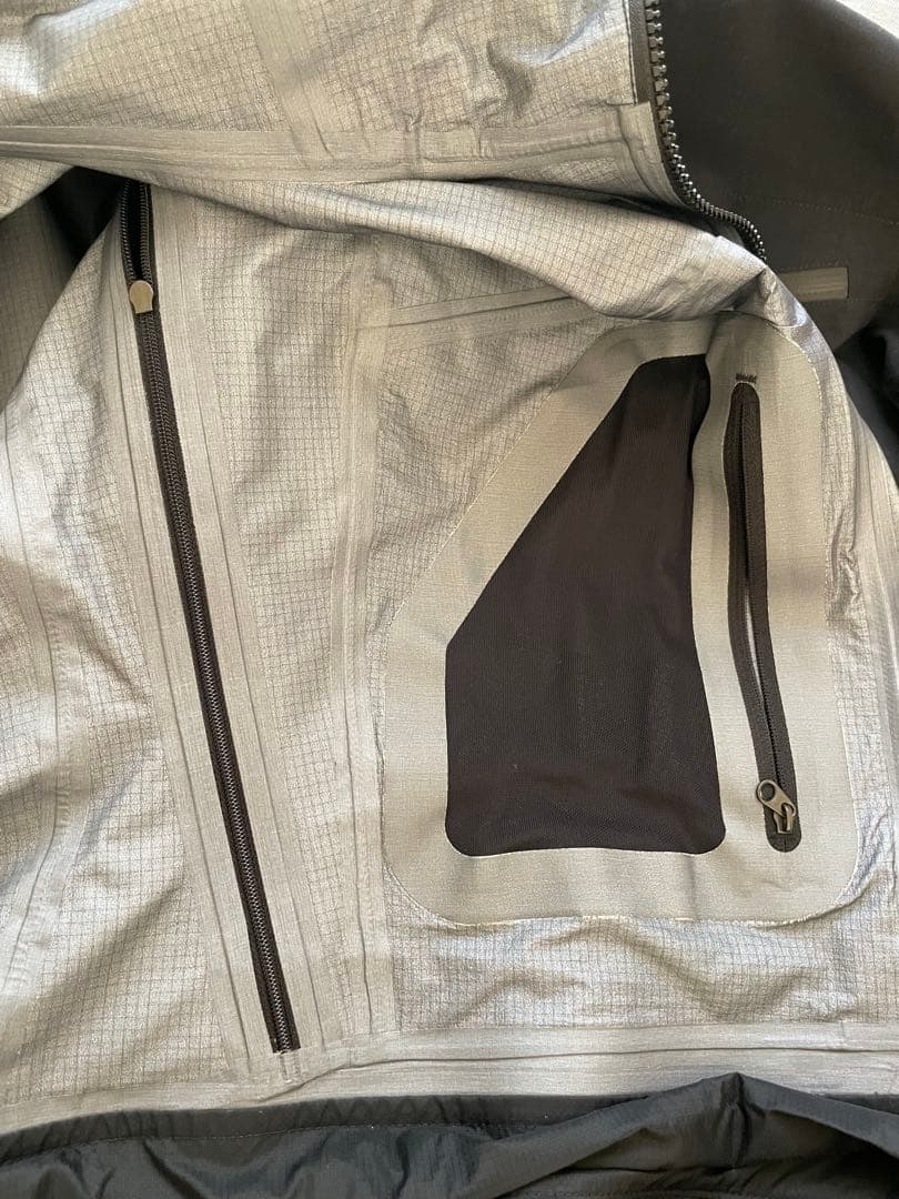 世界限定200着 tilak ACRONYUM ティラック アクロニウム M 黒