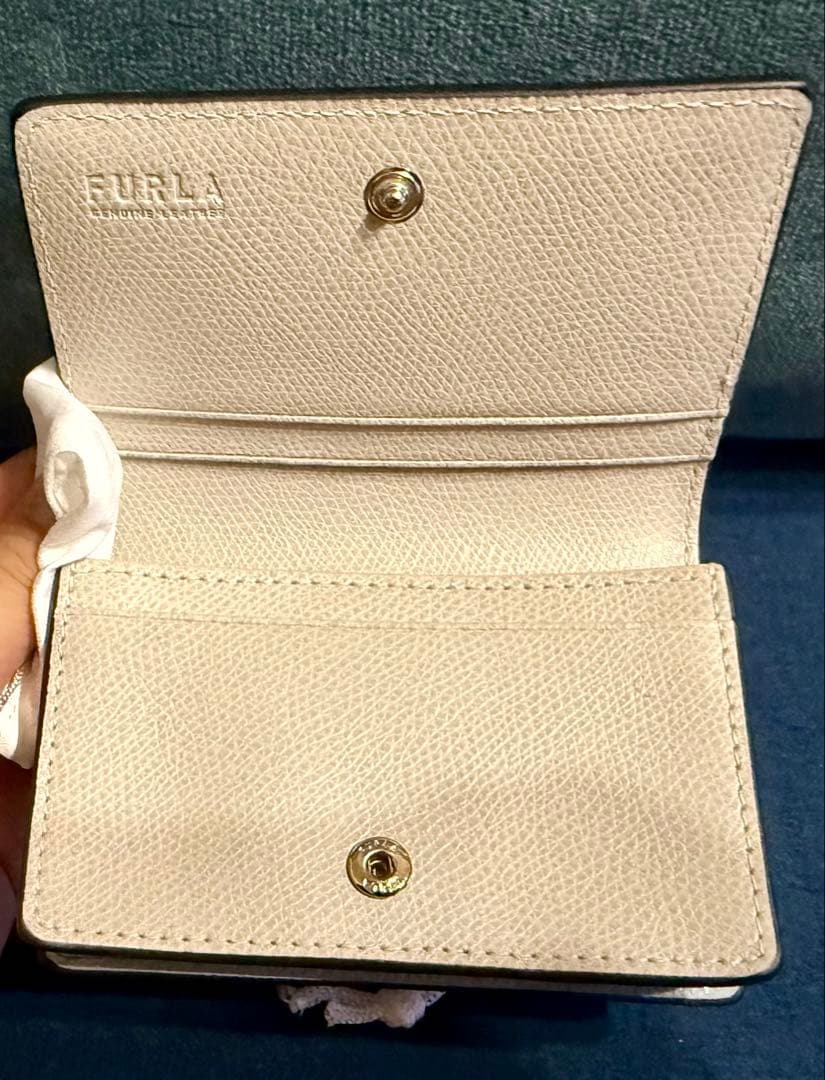 【新品未使用】FURLA 名刺入れ　ビジネスカードケース