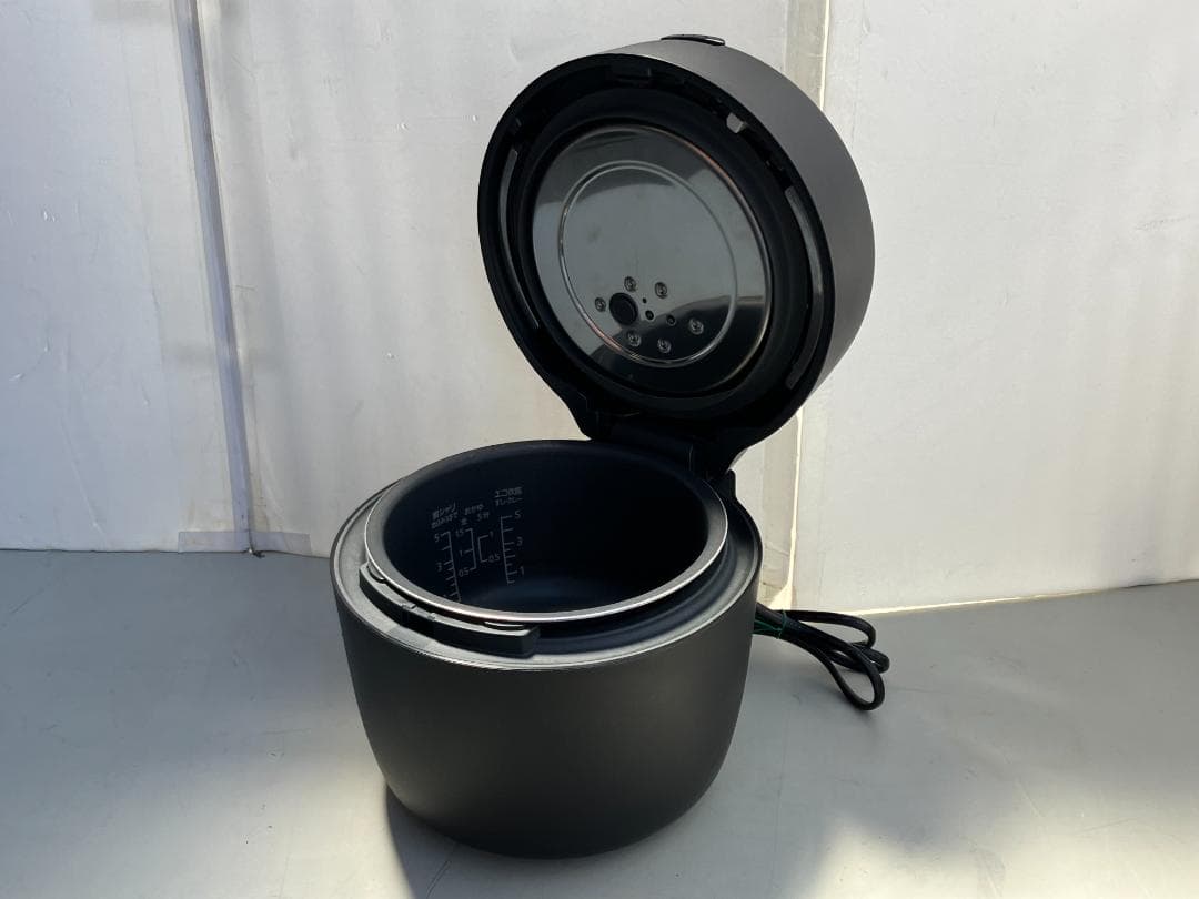 パナソニック　圧力IHジャー炊飯器　5合炊き SR-NA102　2022年製