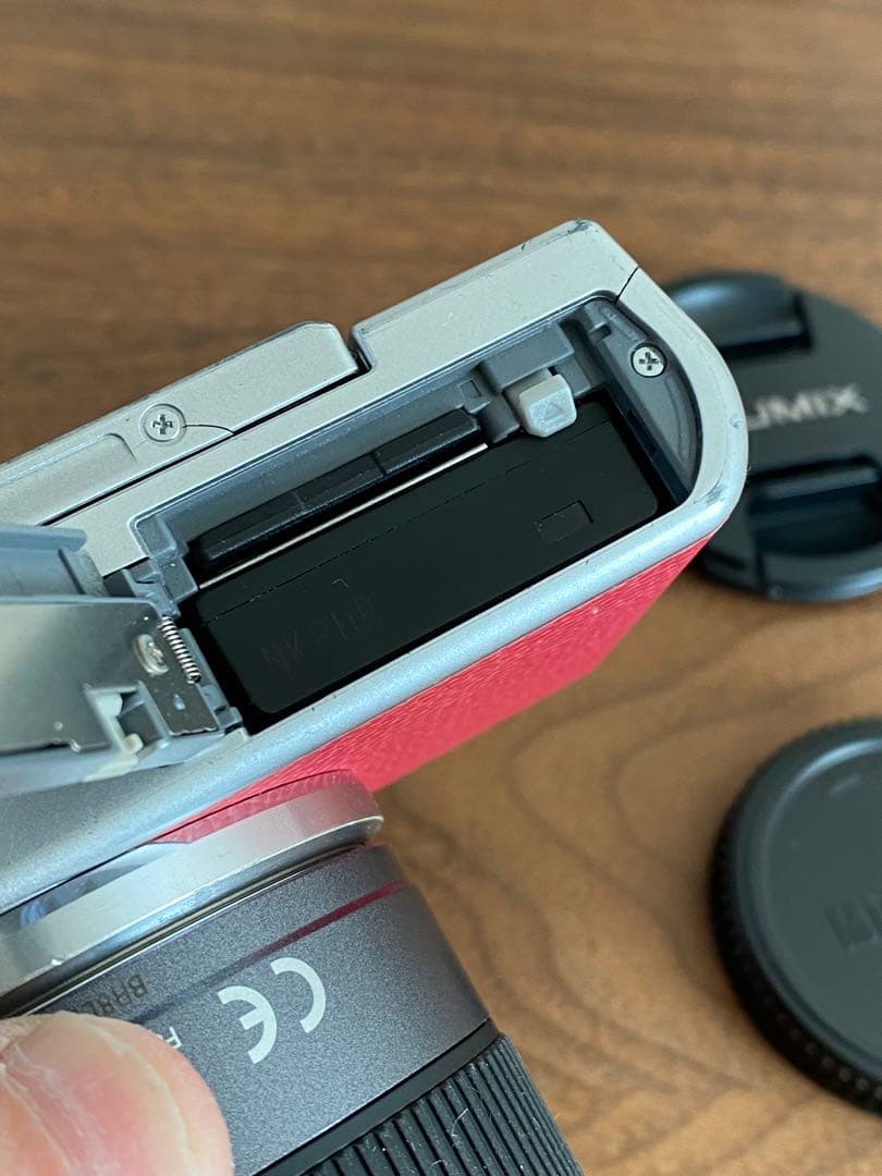 Panasonic LUMIX GF7ミラーレスカメラ 14-42mm 動作品