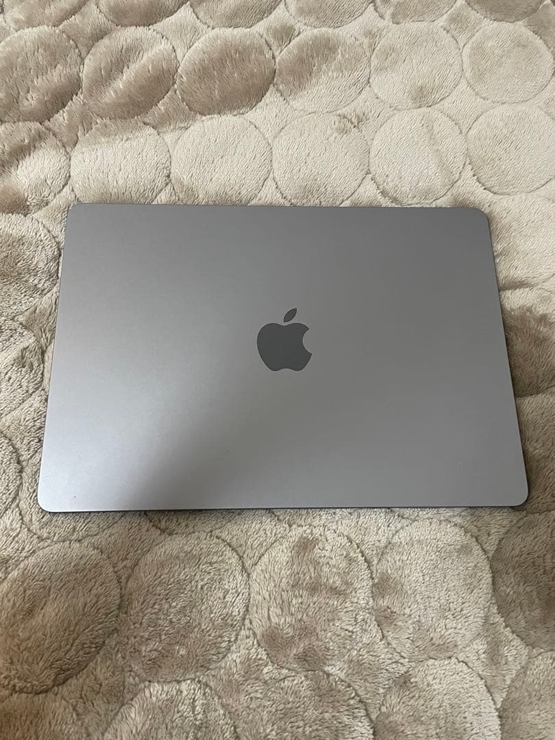 MacBook Air A3113 美品　充電器付き　スペースグレイ
