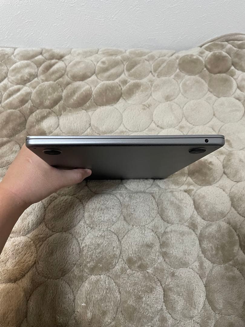MacBook Air A3113 美品　充電器付き　スペースグレイ