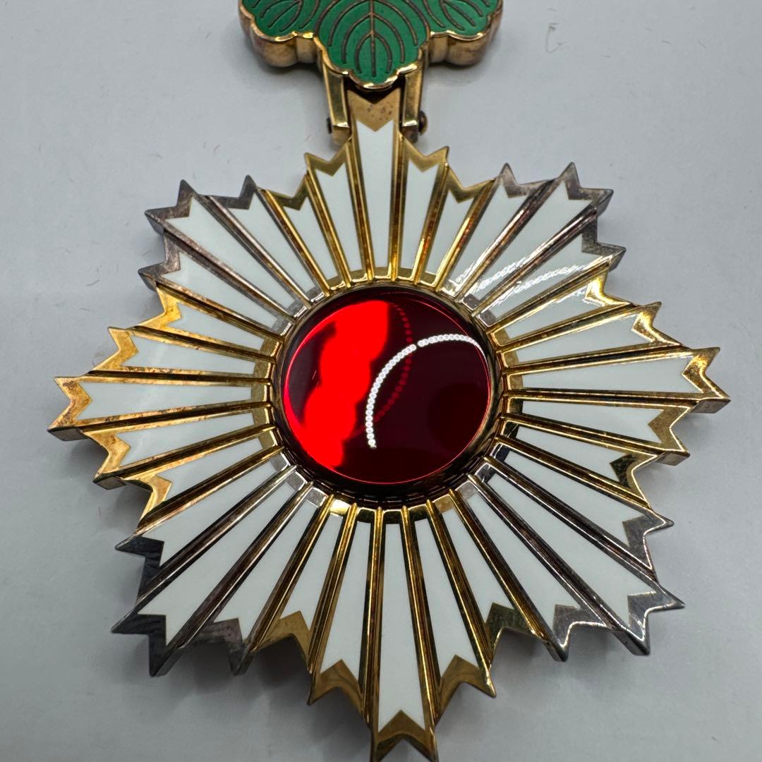 超美品✨勲章 勲五等単光旭日章 共箱 略章付き