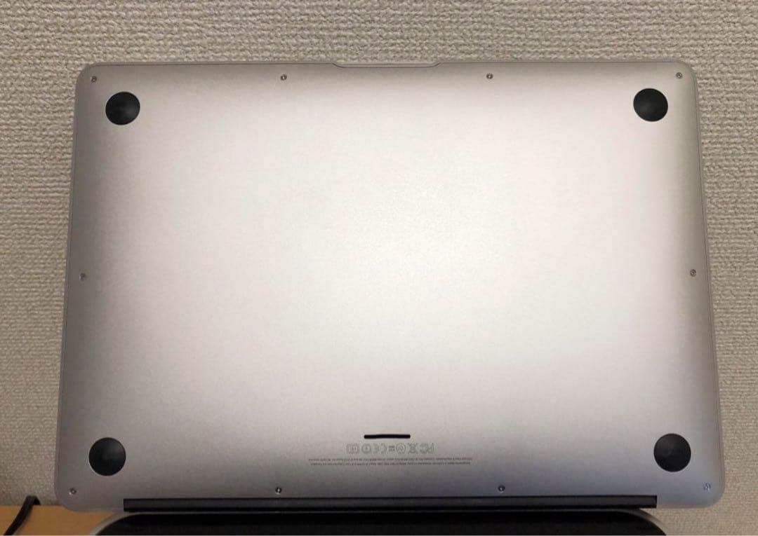 美品 MacBook Air（13-inch, Late 2010）おまけ付き