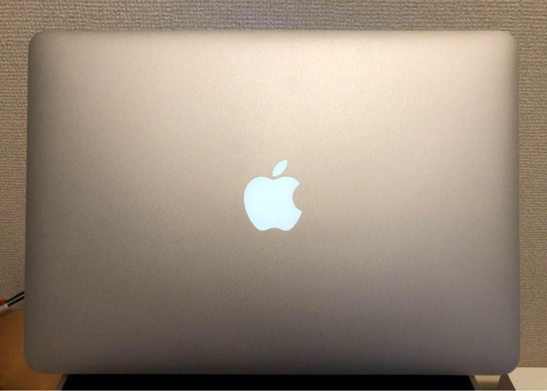 美品 MacBook Air（13-inch, Late 2010）おまけ付き